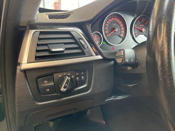 BMW 320 Touring 320 d xDrive *NAVI*TEMPOMAT*SZHZ*AHK