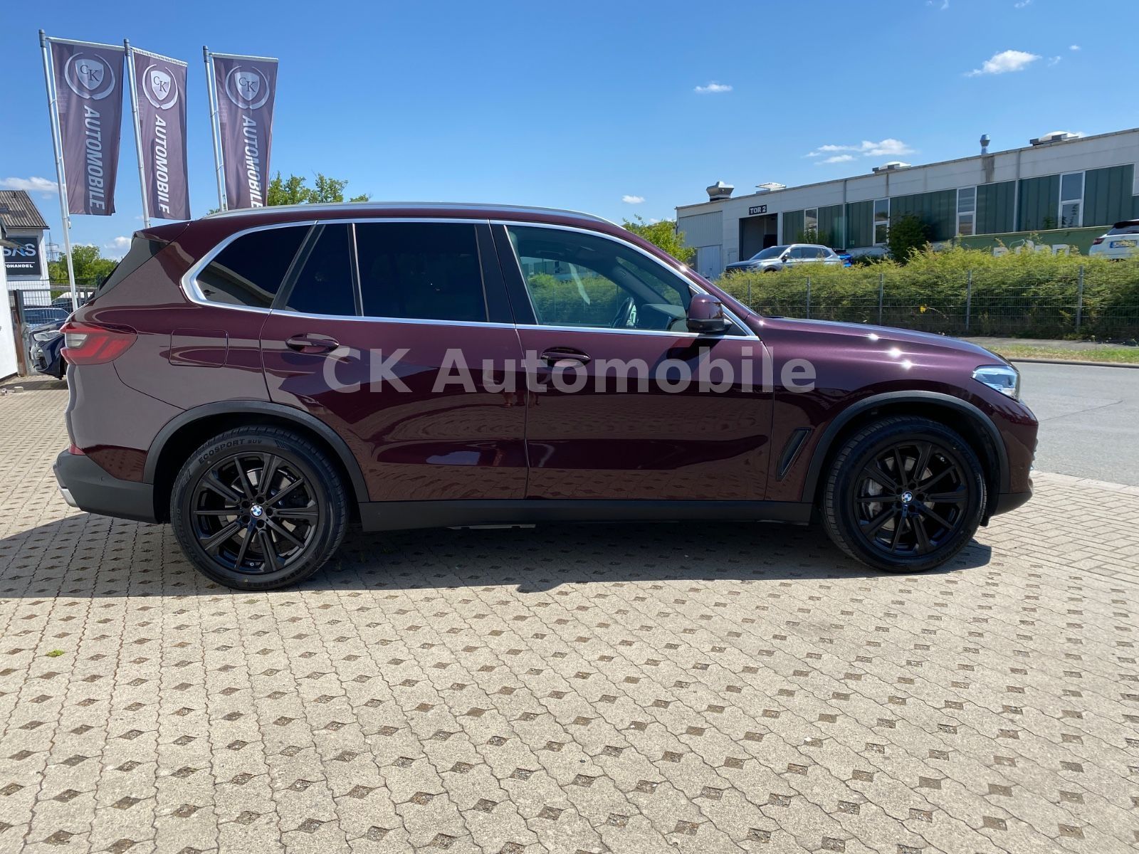 Fahrzeugabbildung BMW X5 xDrive 45e Individual/HeadUp/360°Kam/LED/AHK