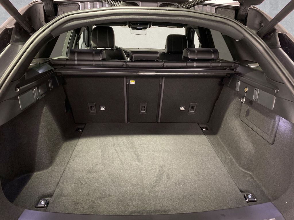 Land Rover Range Rover Velar D300 R-Dynamic SE BLACK-PACK 2