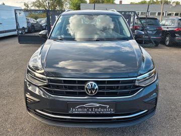 Volkswagen Tiguan - 2