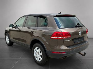 Volkswagen Touareg - 7