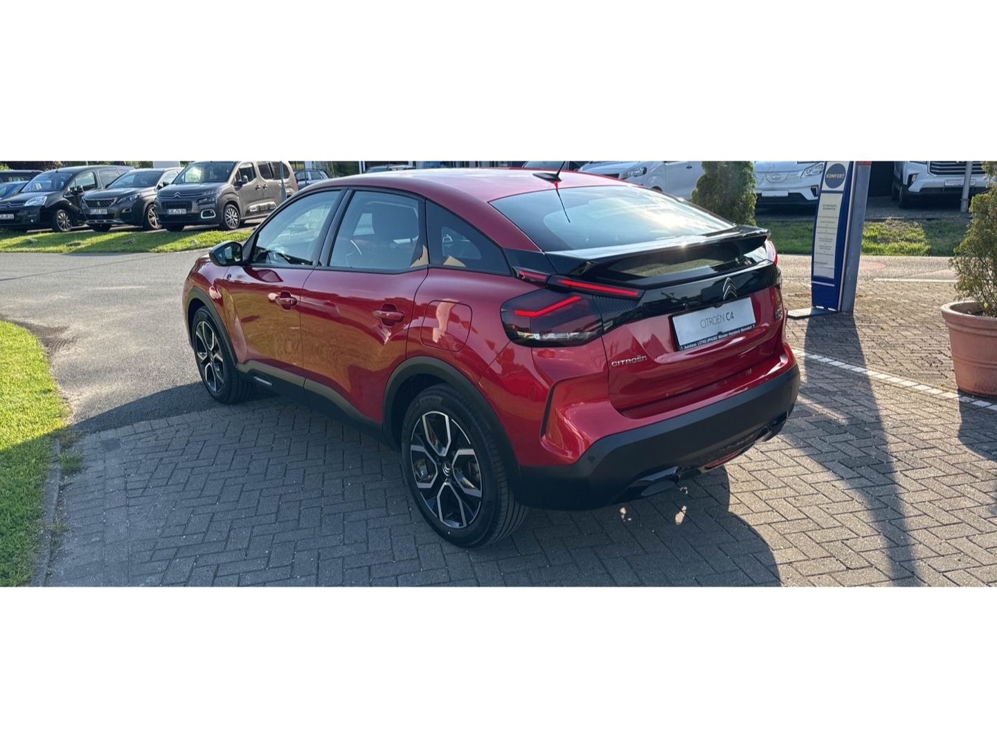 Fahrzeugabbildung Citroën C4 Elektro 136 Feel Pack HUD Navi LED  CarPlay