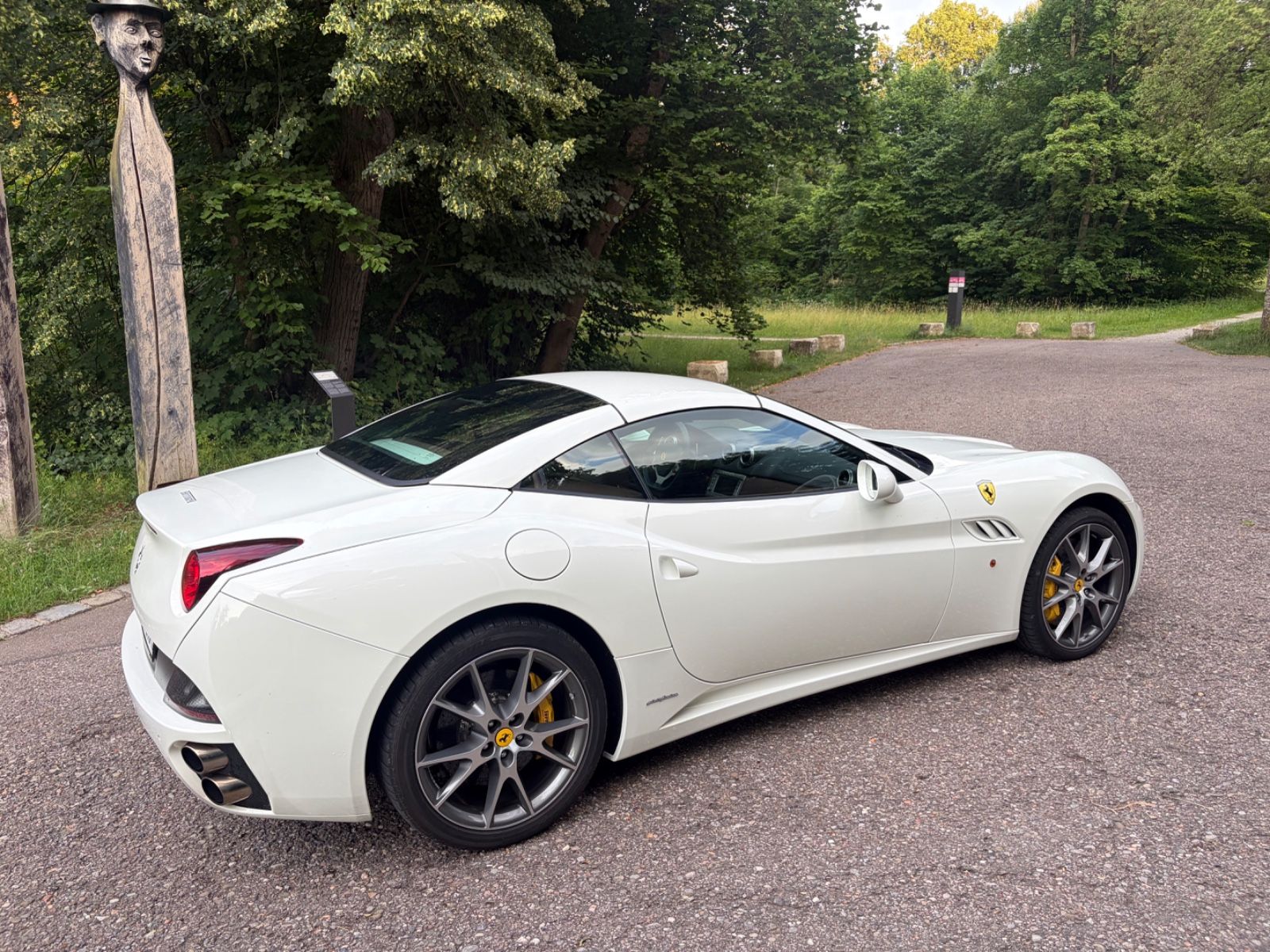 FERRARI California 10