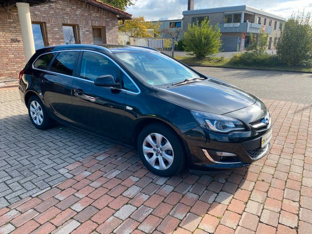 Opel Astra J Sports Tourer Exklusiv+Ahk+Navi+Scheckhe