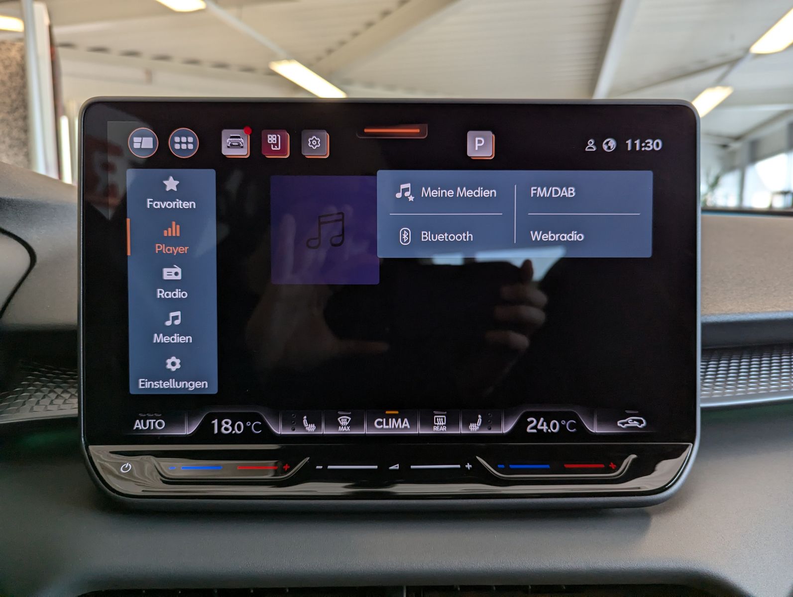 CUPRA Terramar 1.5 eTSI Sennheiser Edge-Paket HUD 19" - Image 34