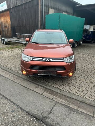 Mitsubishi outlander 7 Sitzer