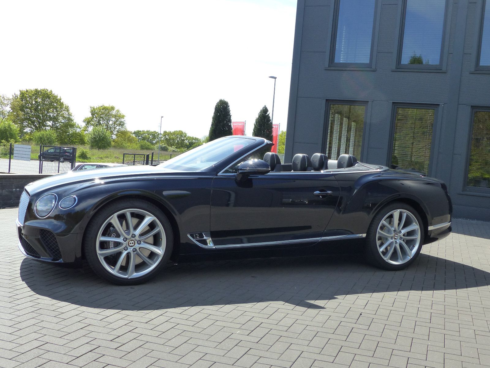 Fahrzeugabbildung Bentley Continental GTC  100 Years O.W.Bentley Edition