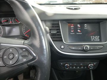 Bild 6 Opel Crossland (X) Crossland mit Frontscheibenheizung