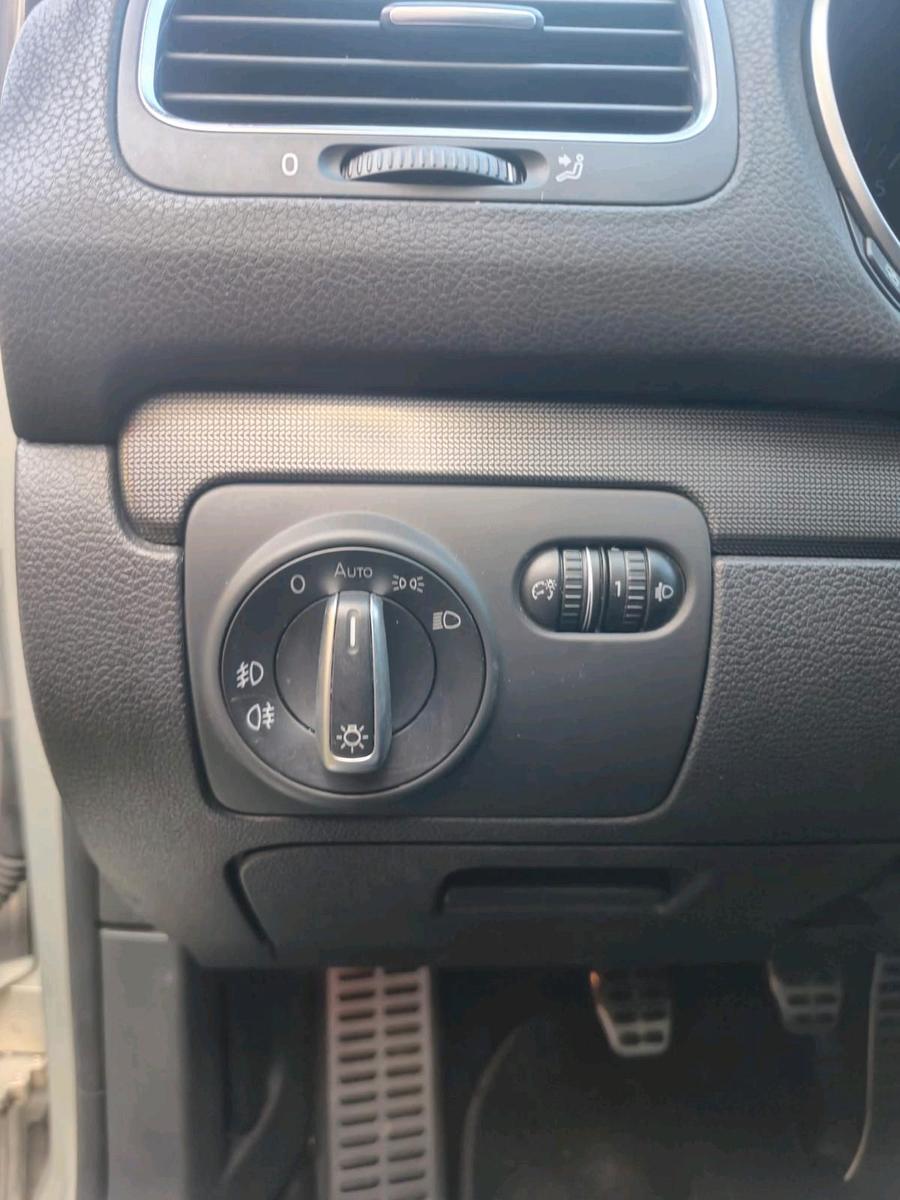 Volkswagen Golf 2011 — photo 15