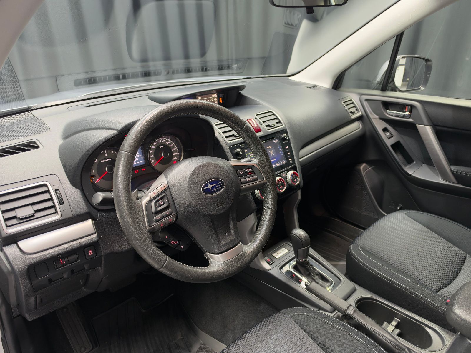 Fahrzeugabbildung Subaru Forester Exclusive |AHK|PANO|NAVI|RF-CAM
