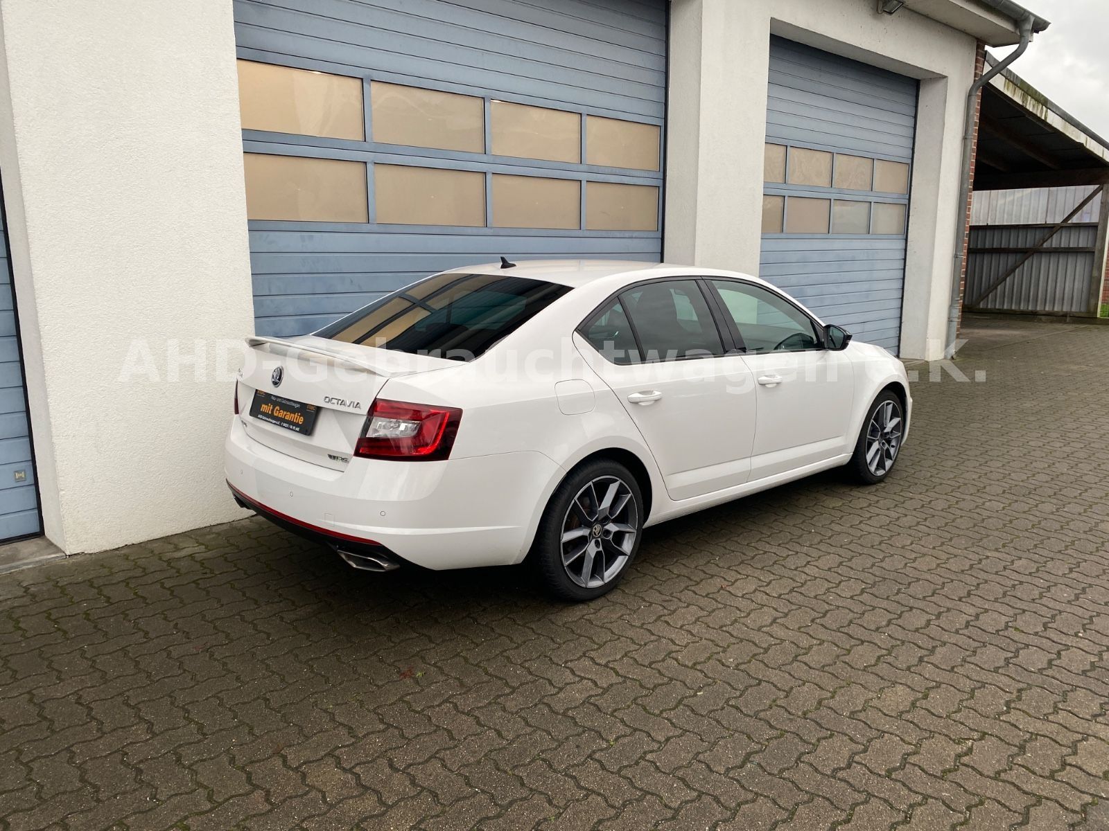 Fahrzeugabbildung SKODA Octavia Limousine RS 4x4 Challenge 2.0 TDI DSG