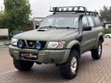 Nissan Patrol 3.0D RECHTSLENKER - aus 2000: Geländewagen