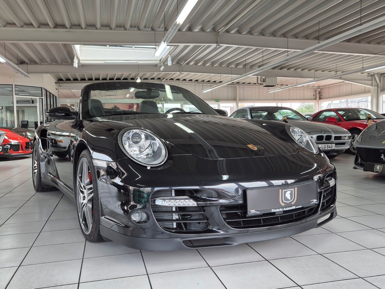 Fahrzeugabbildung Porsche 997 Turbo Cabrio/Dt./1A Historie/Schalter/Chrono