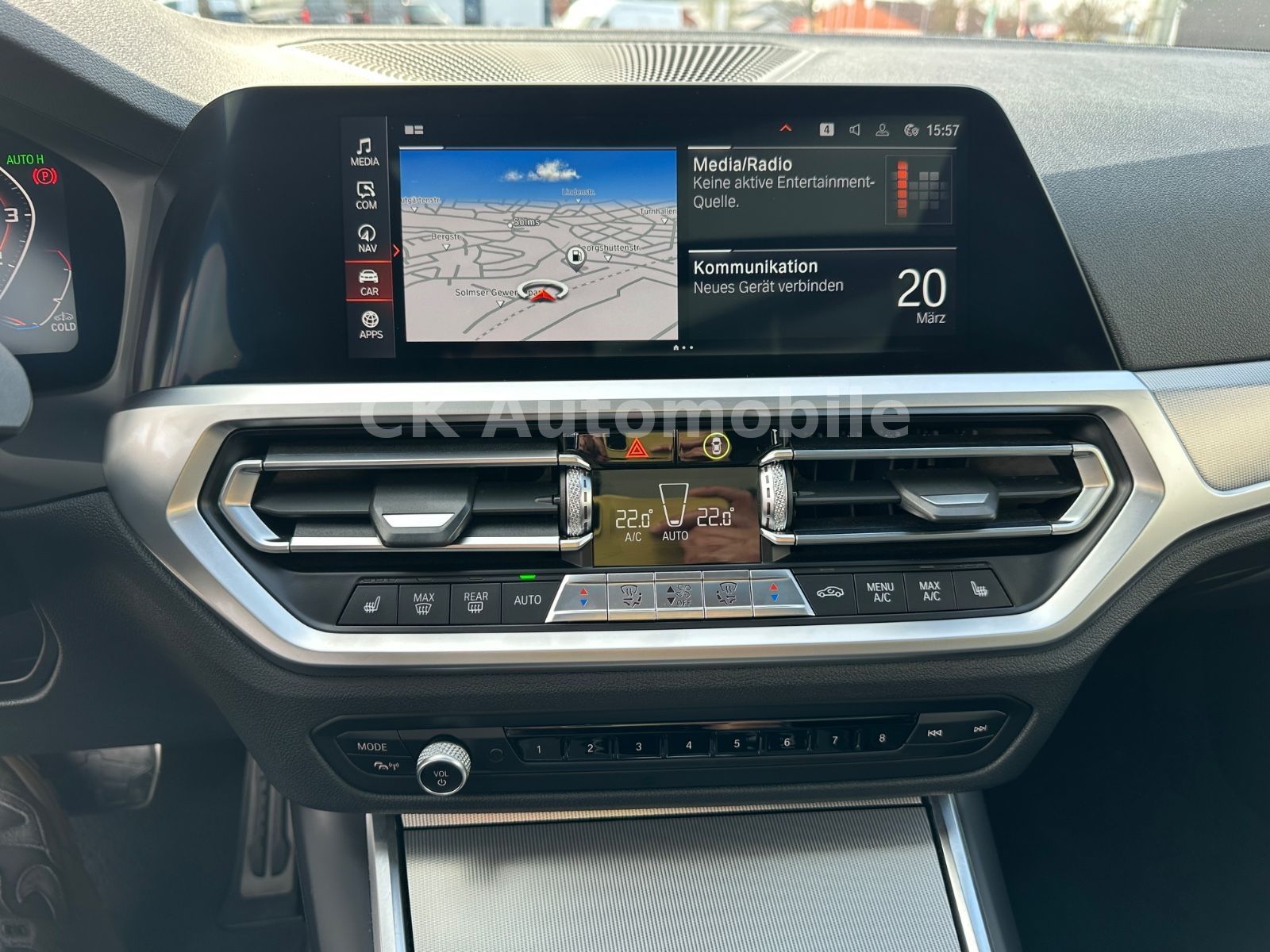 Fahrzeugabbildung BMW M340i Touring xDrive/Navi/HeadUP/Pano/360°