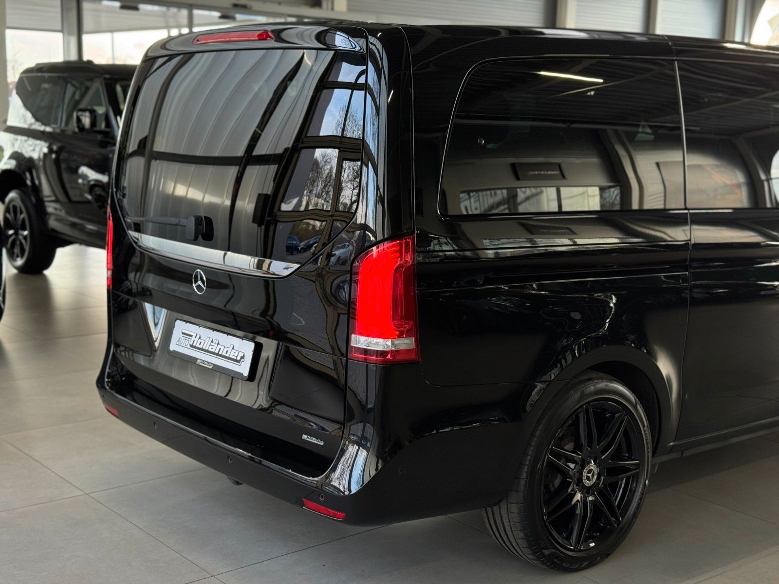 Fahrzeugabbildung Mercedes-Benz V 300d Avantgarde Edition lang "Agility Control"