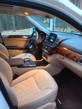Mercedes-Benz GLS 450 - Mercedes-Benz GLS 450 mit Benzin-Antrieb: Geländewagen, Automatik
