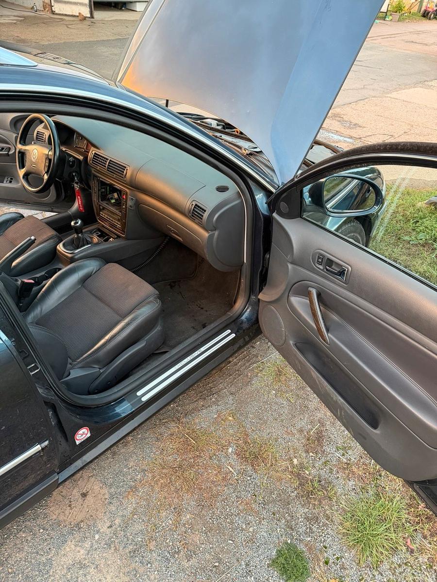 Volkswagen Passat 2005 — photo 11
