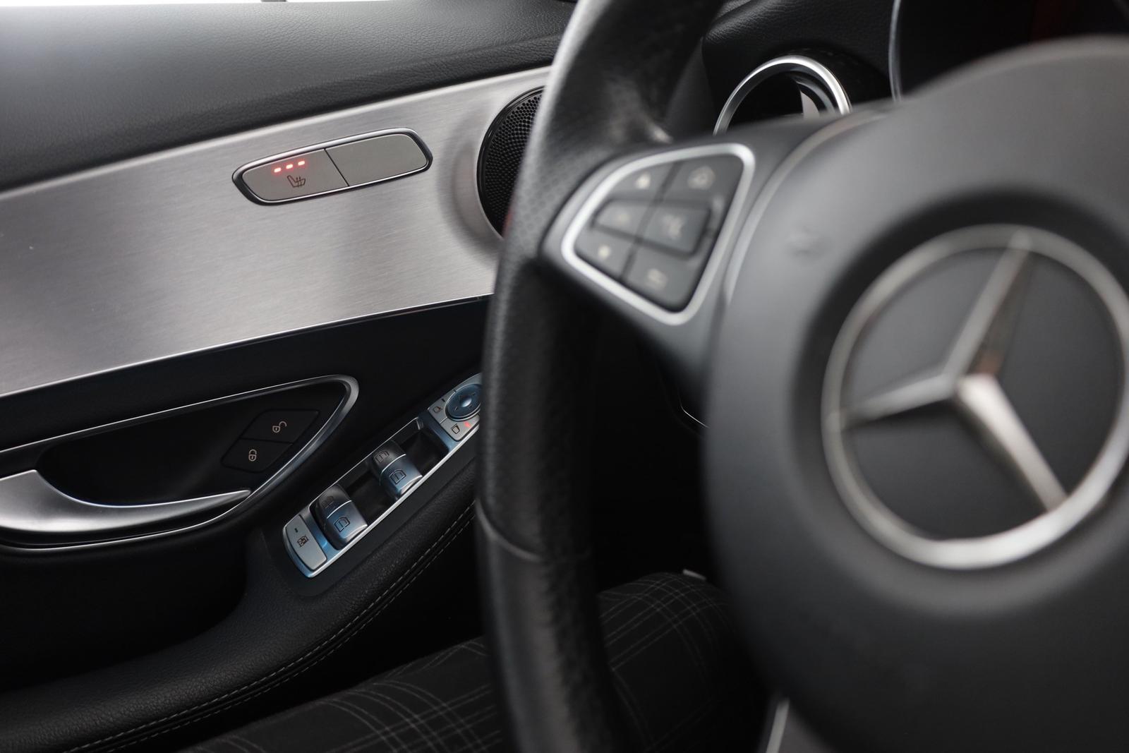 Mercedes-Benz C180 T CGI Avantgarde LED Navi Sitzheizung PDC