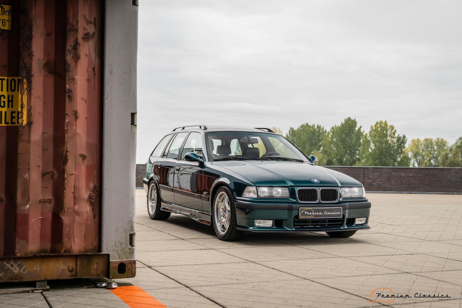 BMW M3 E36 Touring 286ch - Projet unique - Toit ouvrant - Entièrement restauré