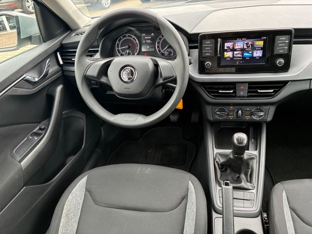 Fahrzeugabbildung Skoda Kamiq 1,0 TSI Active >AHK/SmartLink/Sitzheiz<
