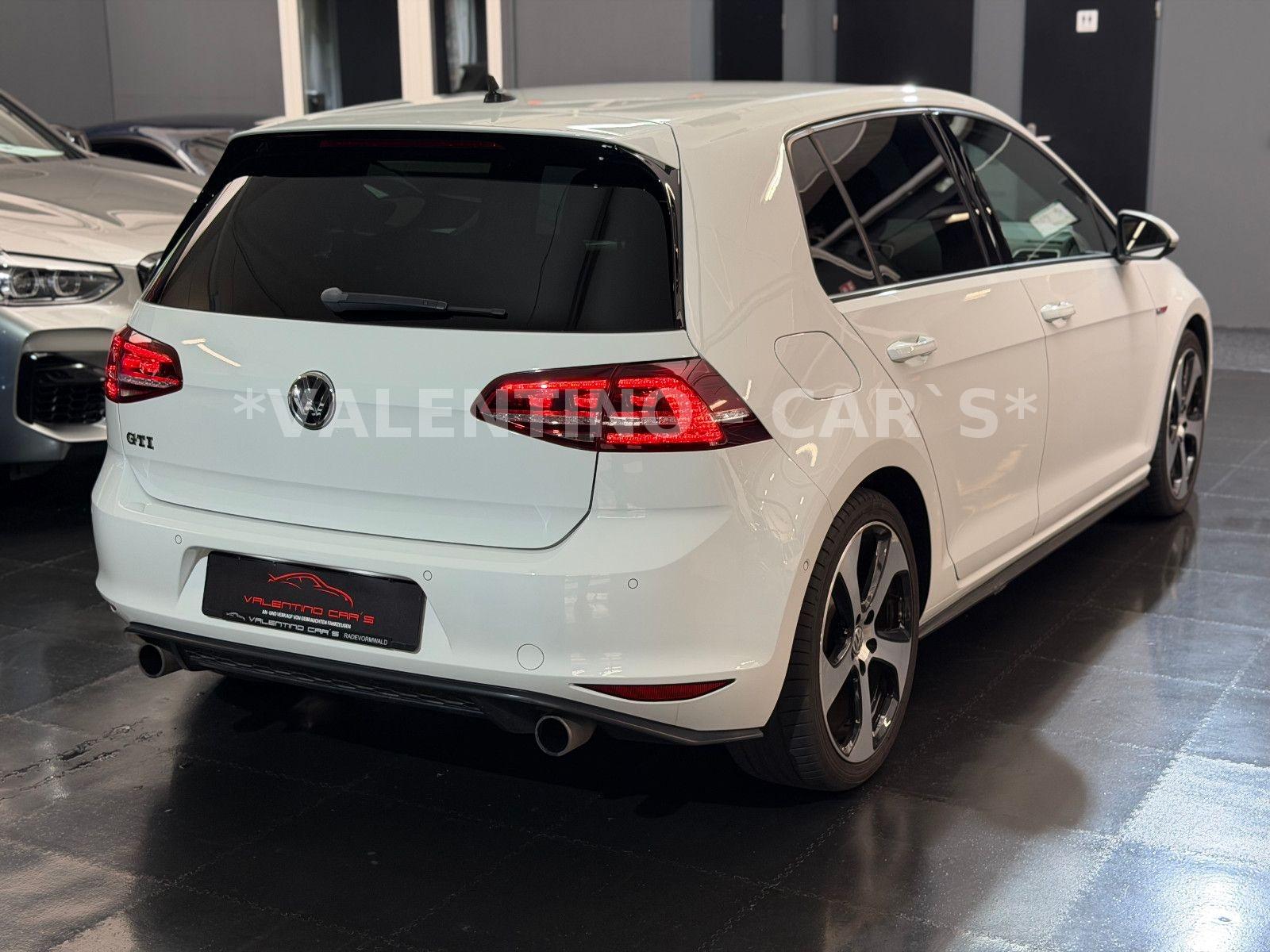 Volkswagen Golf VII Lim. GTI Navi/Temp/Parklenk/Shz/BiXen