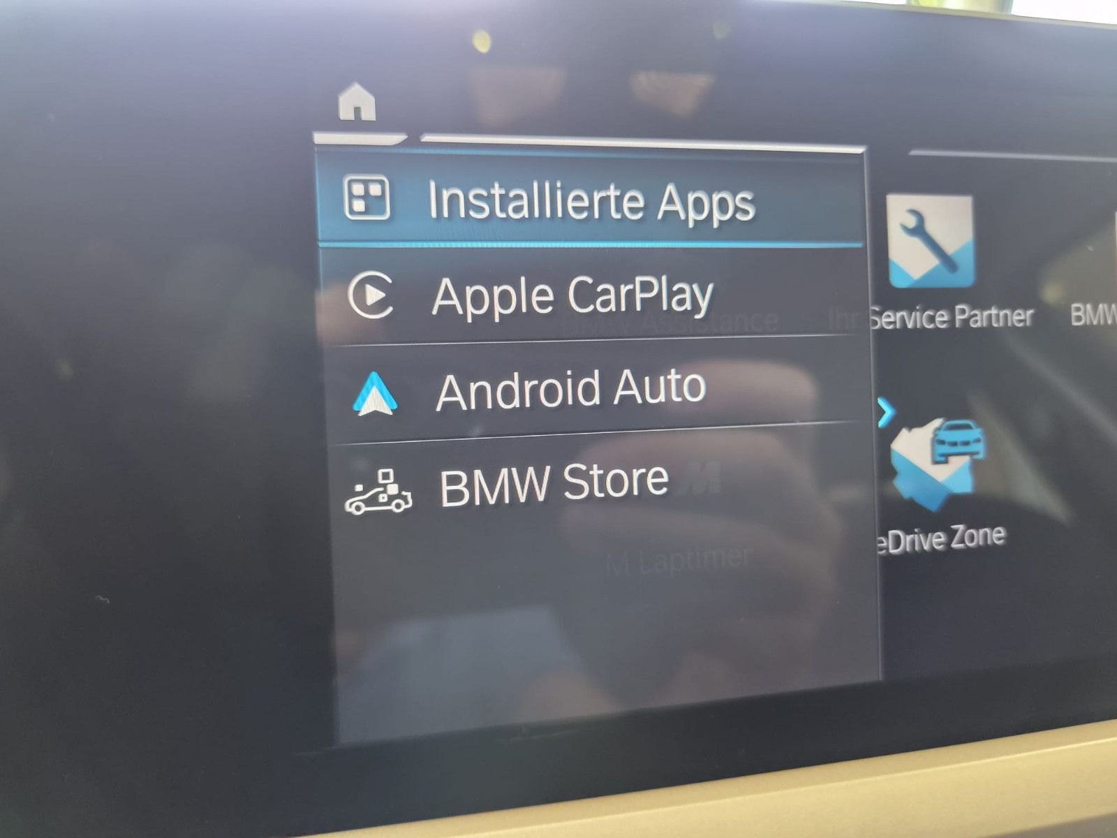 Fahrzeugabbildung BMW 330 e Advantage / NAVI / KLIMA / Garantie