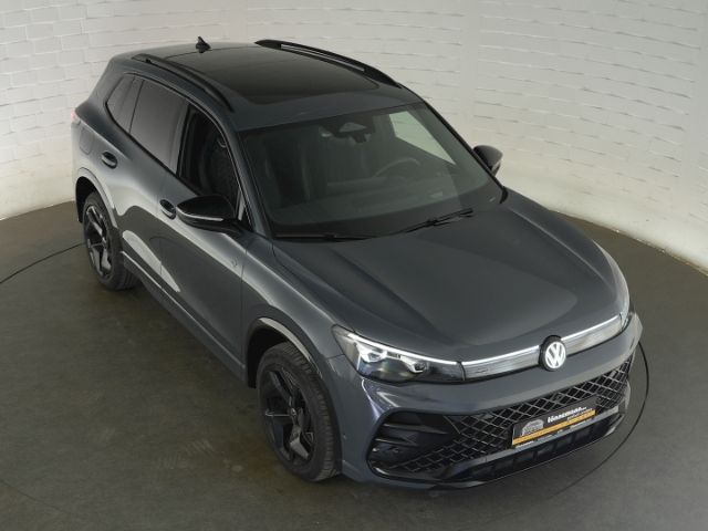 Tiguan R-LINE TDI DSG 4MOTION+AHK+RÜCKFAHRKAMERA