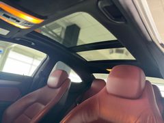 MERCEDES-BENZ C 350 CGI BlueEfficiency /AMG/Panorama/HarmanKar