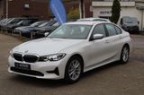 BMW 320d Sport-Line+NAVI+KAMERA+LEDER+HUD-DISPLAY - BMW 320 in Düsseldorf