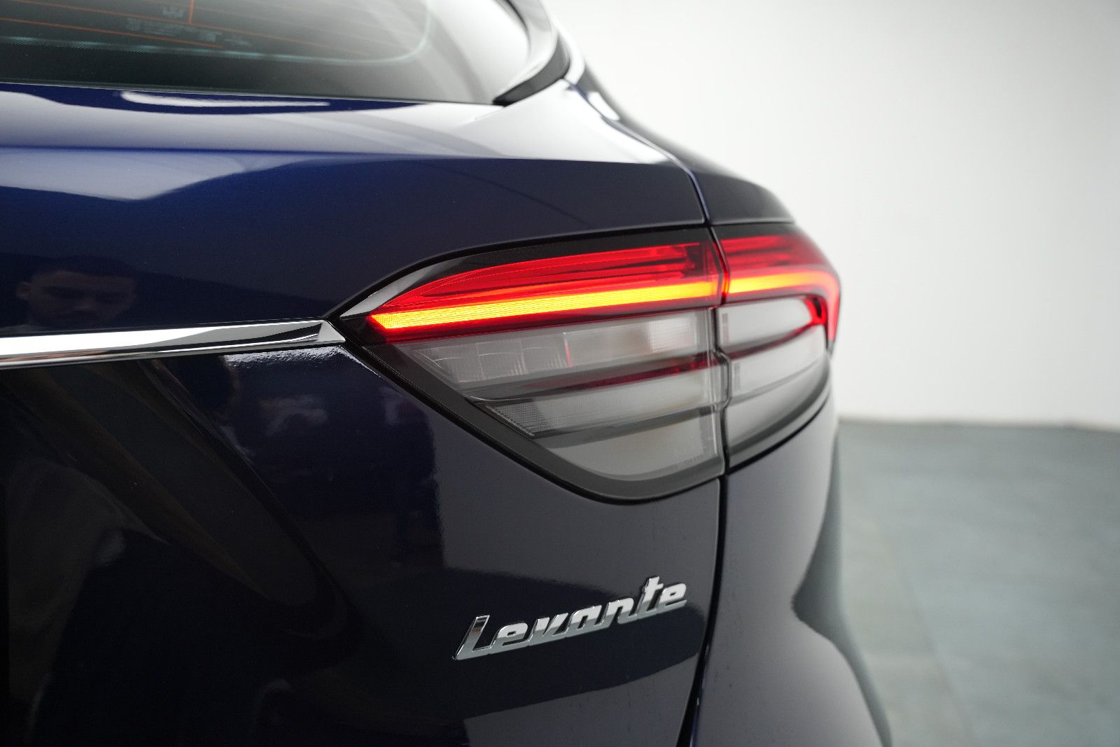 Fahrzeugabbildung Maserati Levante Diesel/GRANSPORT/LED/360°/MEMORY