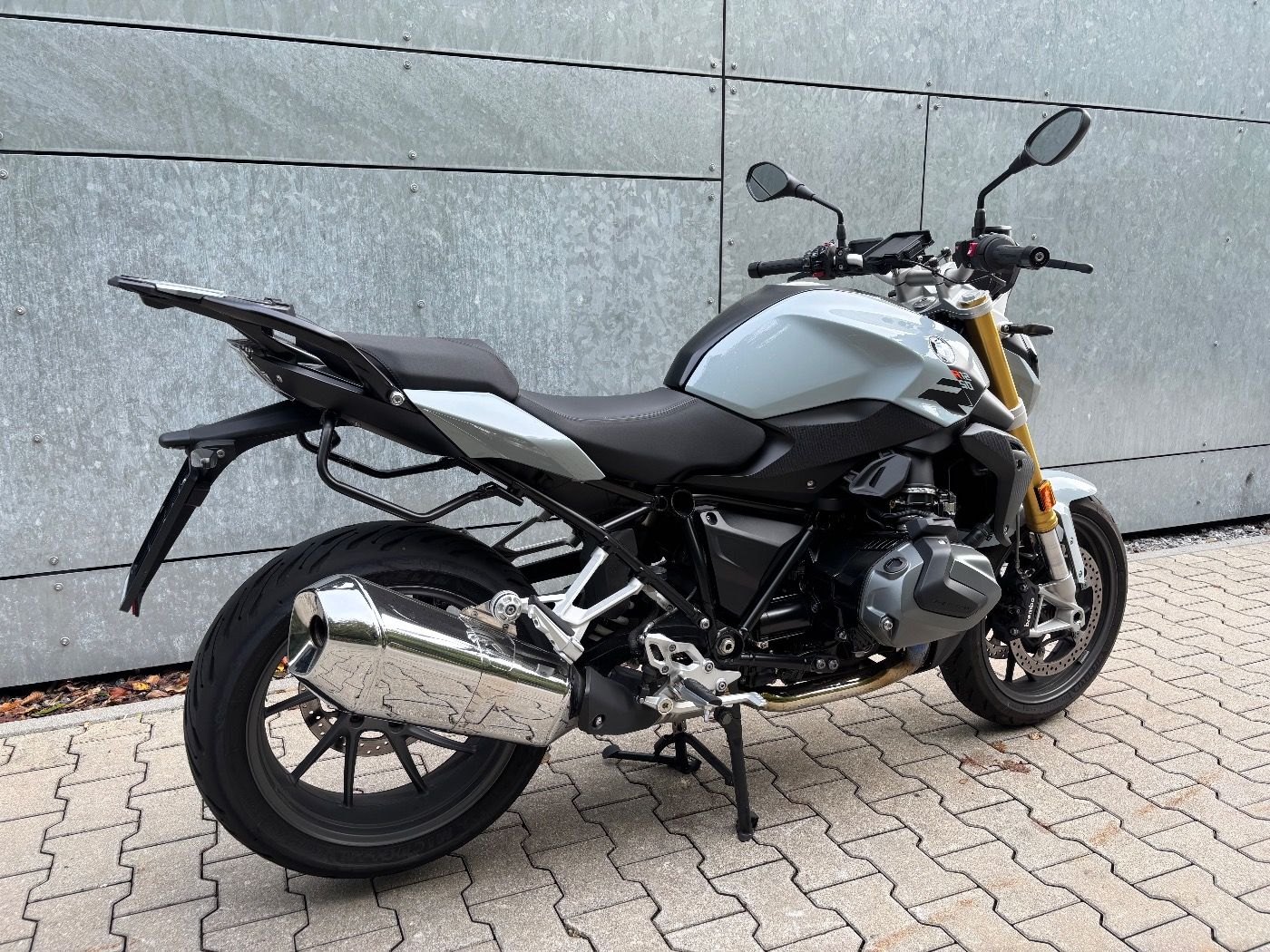 Fahrzeugabbildung BMW R 1250 R 3 Pakete