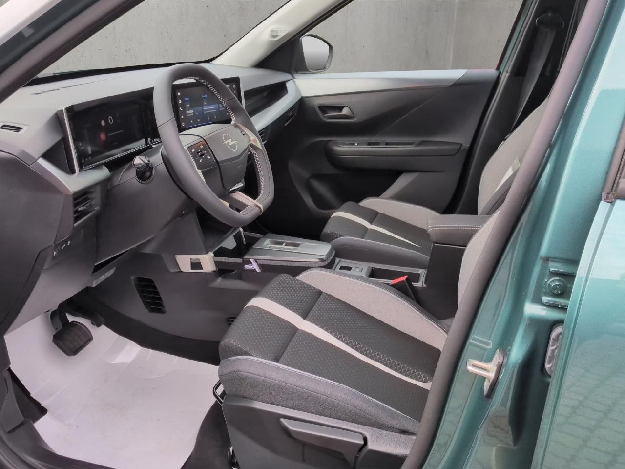 Fahrzeugabbildung Opel Frontera Edition 1.2 - Sitz-,Lenkradhzg, KlimaAT
