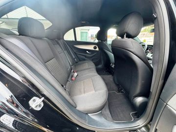 Mercedes E 200 - 10