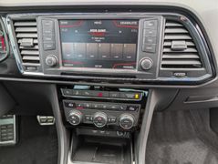 SEAT Ateca FR 4Drive 2,0TSI 190PS DSG LED Pano 1.Hand SEAT Ateca FR 4Drive 2,0TSI 190PS DSG LED Pano 1.Hand