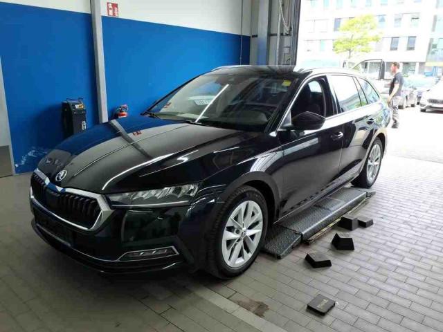 Skoda Octavia 2.0 TDI DSG Style NAVI AHK MEMORY ACC SH