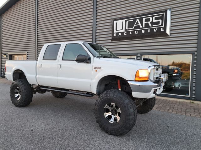 Ford F 350 - High car with big tires