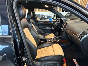 Audi Q5 3.2 FSI quattro *Kamera*Klima*Xenon*Panorama*