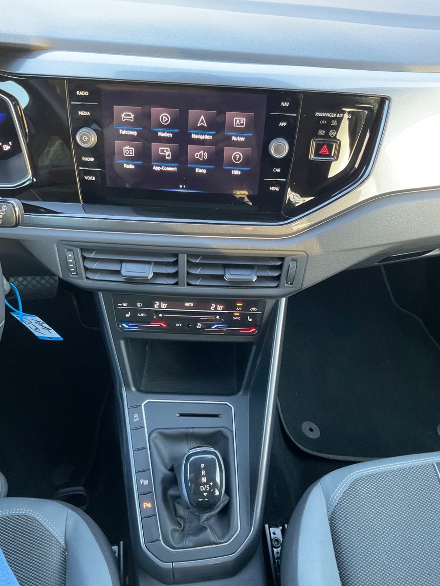 Fahrzeugabbildung Volkswagen Polo 1.0 TSI Style,LED,AHK,Virtual,ACC,Carplay,