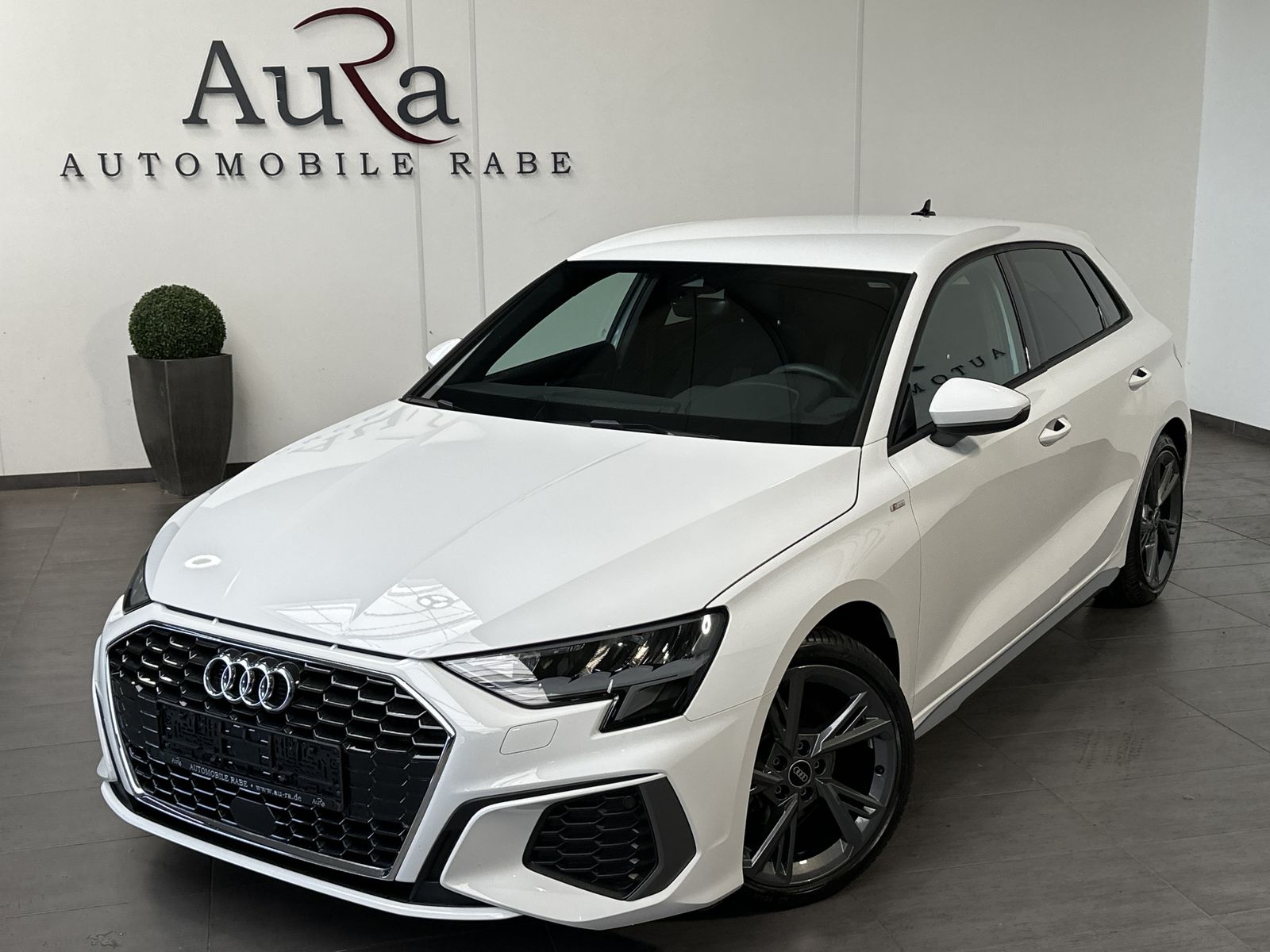 Fahrzeugabbildung Audi A3 35 TDI SpB S-Line NAV+LED+KAM+B&O+CARPLAY+1HD