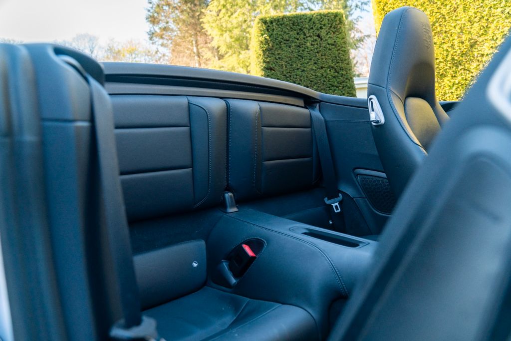 PORSCHE 991 Carrera 4 Cabriolet/ PASM / SPORT AGA / BOSE PORSCHE 991 Carrera 4 Cabriolet/ PASM / SPORT AGA / BOSE