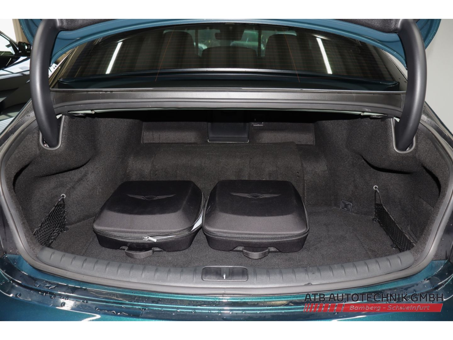 Fahrzeugabbildung Genesis Electrified G80 Luxury 4WD 87,2 kWh 98,3% SOH HU