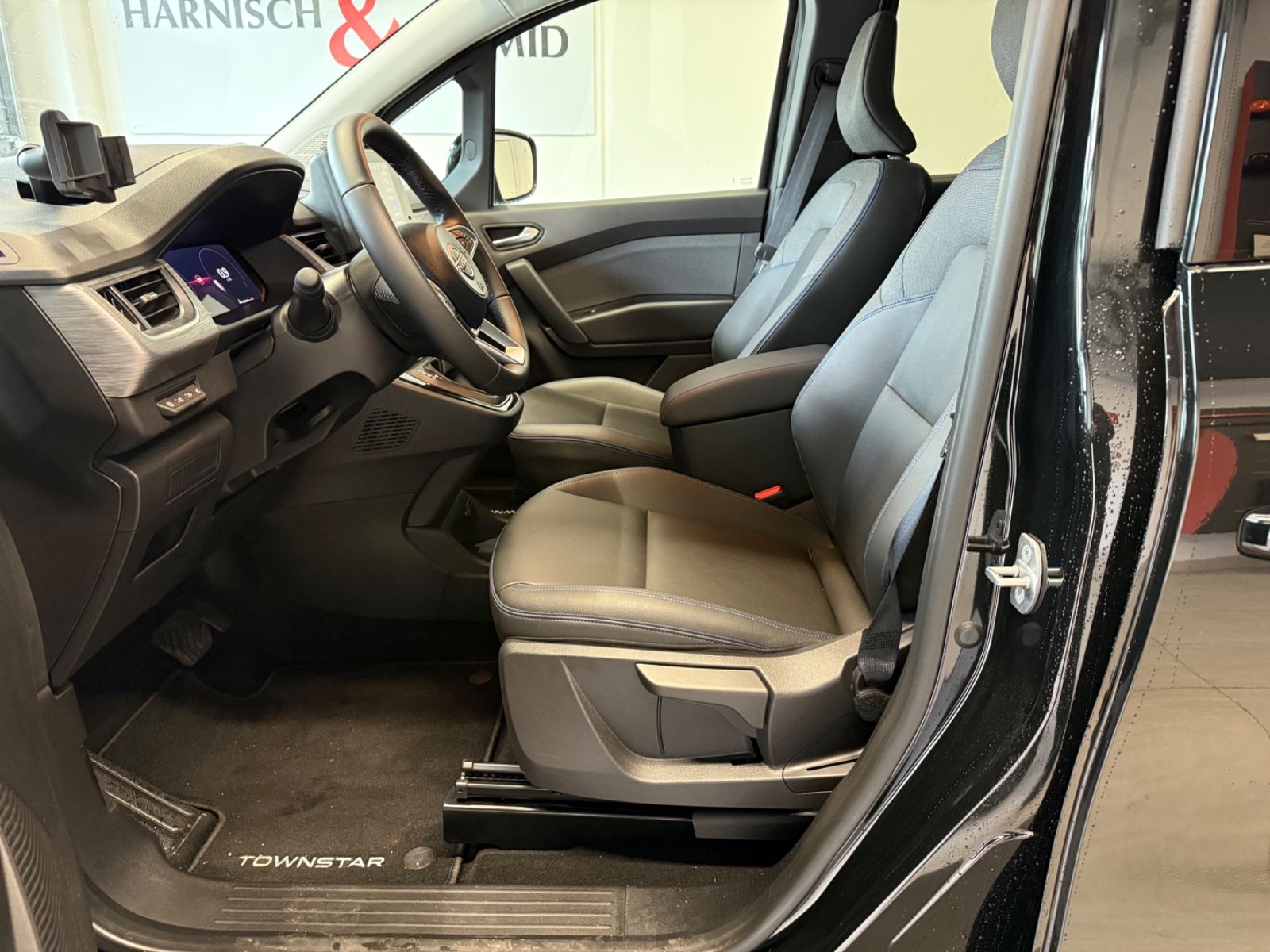 Fahrzeugabbildung Nissan Townstar Kombi L1 Tekna  Automatik 360°Kam. LED