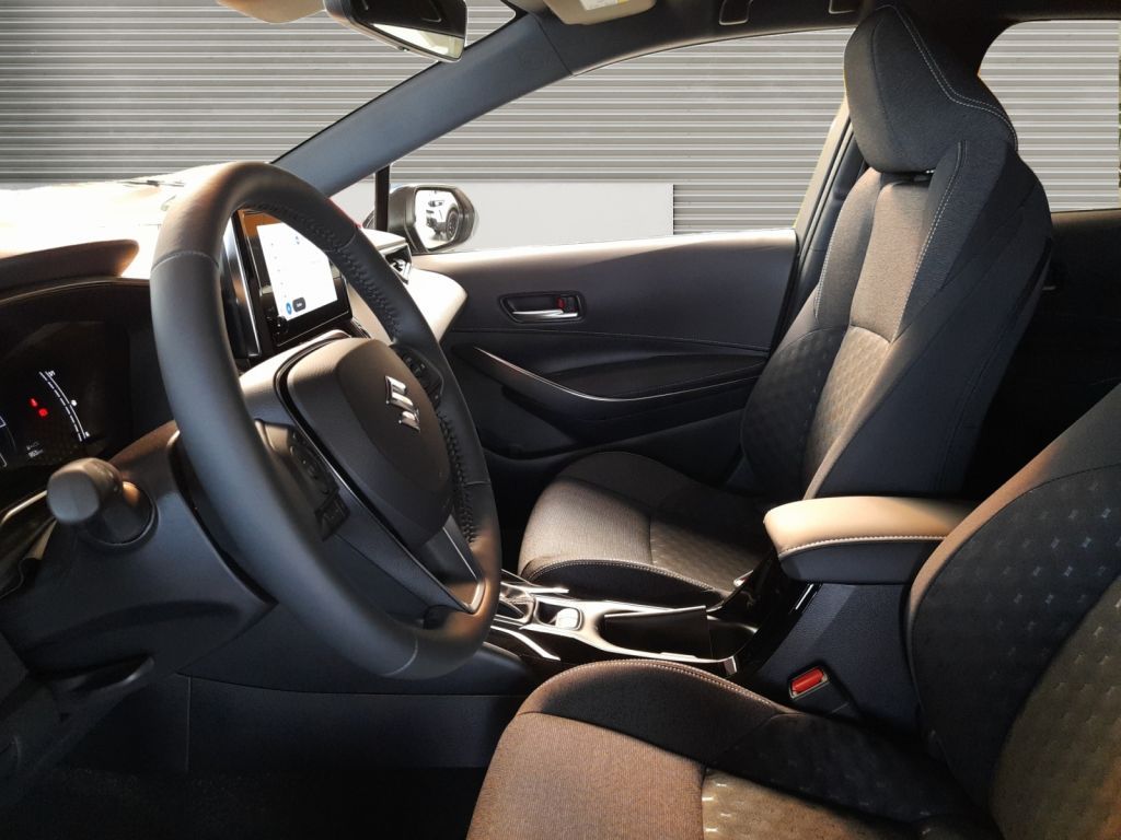 Fahrzeugabbildung Suzuki Swace 1.8 Hybrid CVT Comfort+