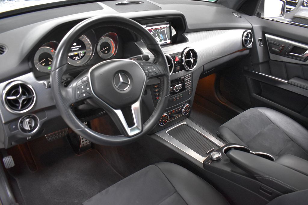 Mercedes-Benz GLK 350 CDI 4M MEMORY KAMERA PANO SCHECKH TOTW