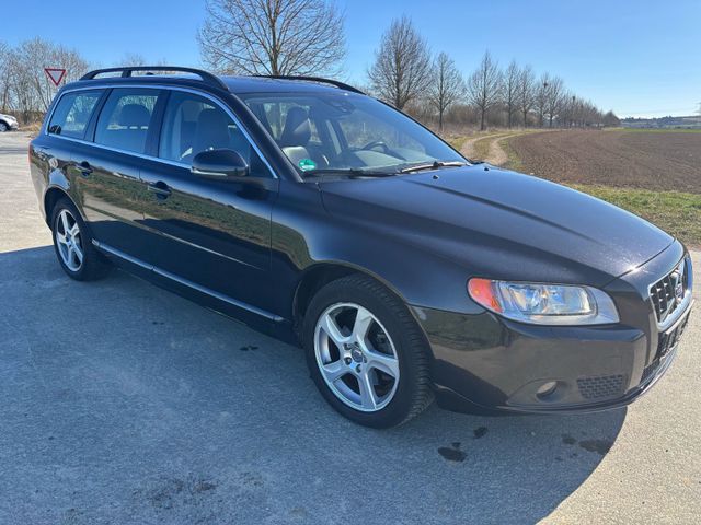 Volvo V70 Kombi Summum*1Hand*Leder