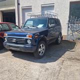 Lada Urban 4x4  - Lada Urban SUV