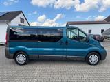 Opel Vivaro Kombi Lang 9 Sitze 1 Hand - Opel Vivaro: 1.9