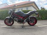 Suzuki SV650; Erstbesitz; nur 2.500 km; TÜV bis 10/2027 - SUZUKI SV 650 N