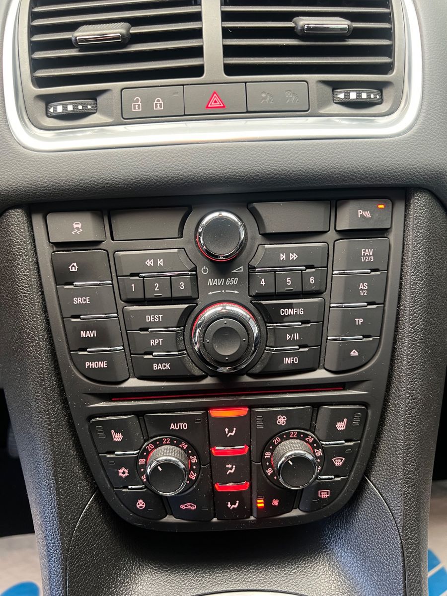 Fahrzeugabbildung Opel Meriva B Innovation *RÜCKFAHRKAMERA*NAVI*
