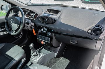 Fahrzeugabbildung Renault Clio III Night and Day|SCHIEBEDACH|SHZ|PDC|KLIMA